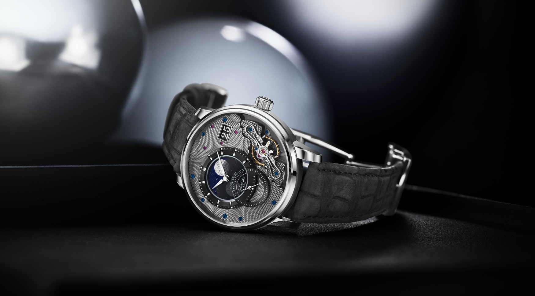 Glashütte Original flips the moonphase on its head with the PanoLunarInverse